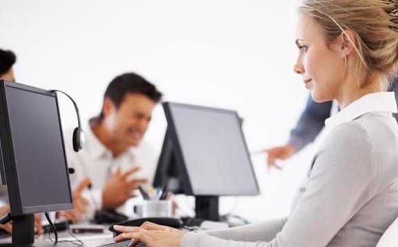 习惯|加速女性发胖的行为,爱吃零食排最后,排第一的很多人中招