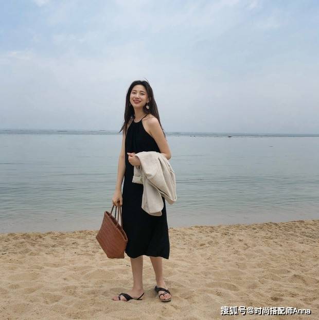 因为|4个穿深色衣服的小窍门，只帮你变瘦变漂亮，不用担心显老、显土气