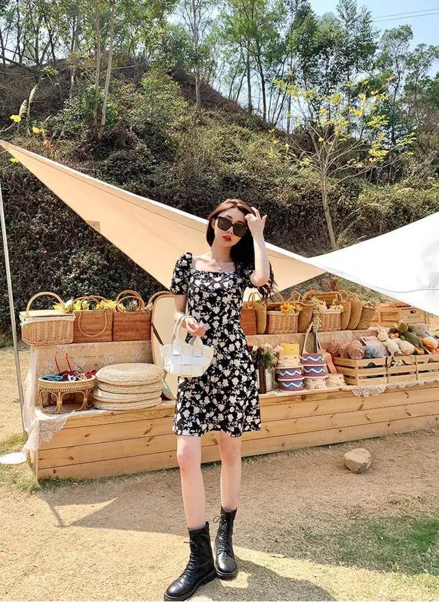 空气|夏日少女复古的碎花裙甜蜜来袭，美腻又浪漫，衬托甜美清新的气质
