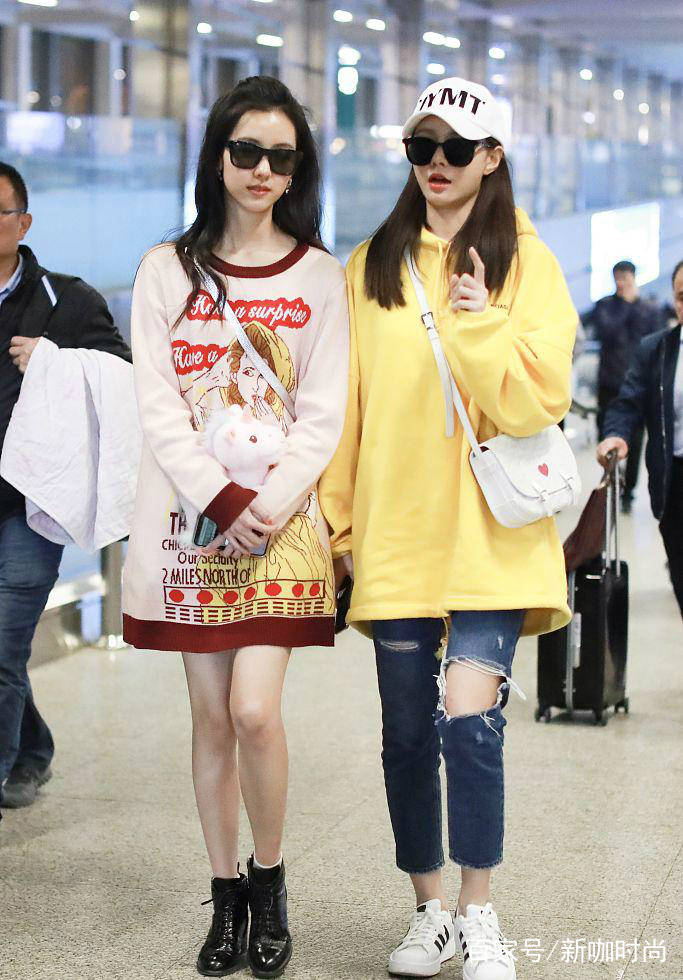 女郎|沈梦辰恋爱后越有女人味！T台化身时髦女郎，“白泪”让人怜惜