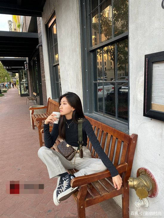 身材|主持人史小诺23岁女儿：细腰长腿长相清纯，与妈妈似姐妹