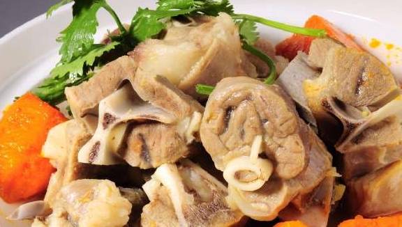 什么炖羊肉去腥味最好 f5796871d13e4ca4972647c16853770f.jpeg