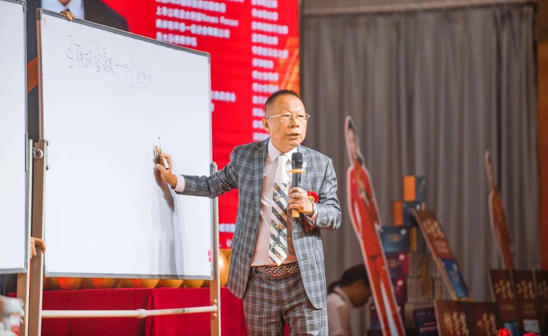 产业|益生菌健康全产业生态论坛暨共生源世界冠军代言见面会，圆满落下帷幕！