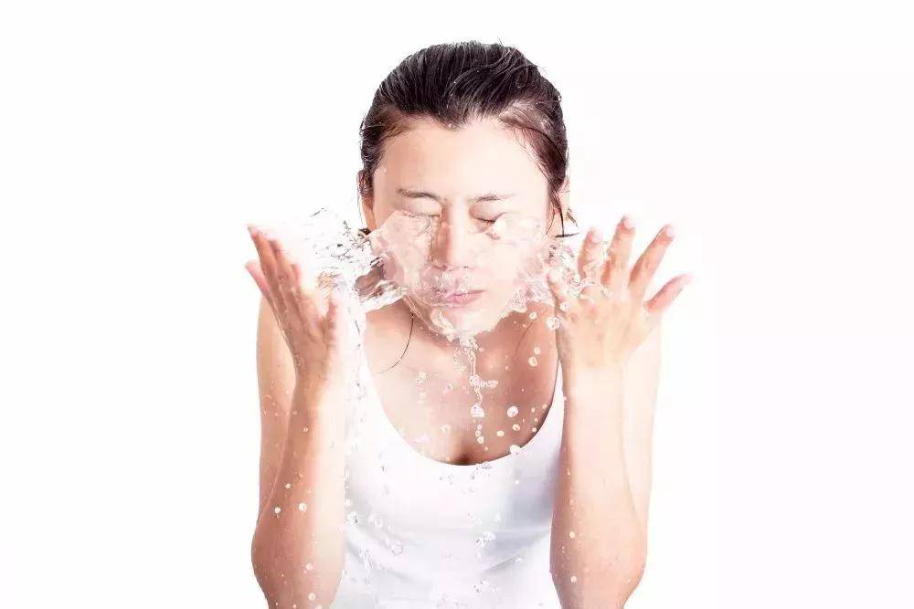 用户|皮肤屏障受损,90%的原因是护肤习惯差
