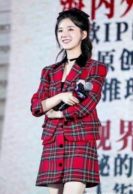 宋佳|刘敏涛宋佳女强人造型难分高下，赵露思可爱，景甜穿黄裙美翻全场
