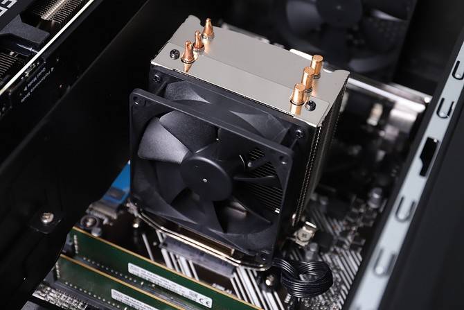 主机|搭载锐龙7 5800X+RTX 3070显卡，ROG光魔G15电竞主机评测