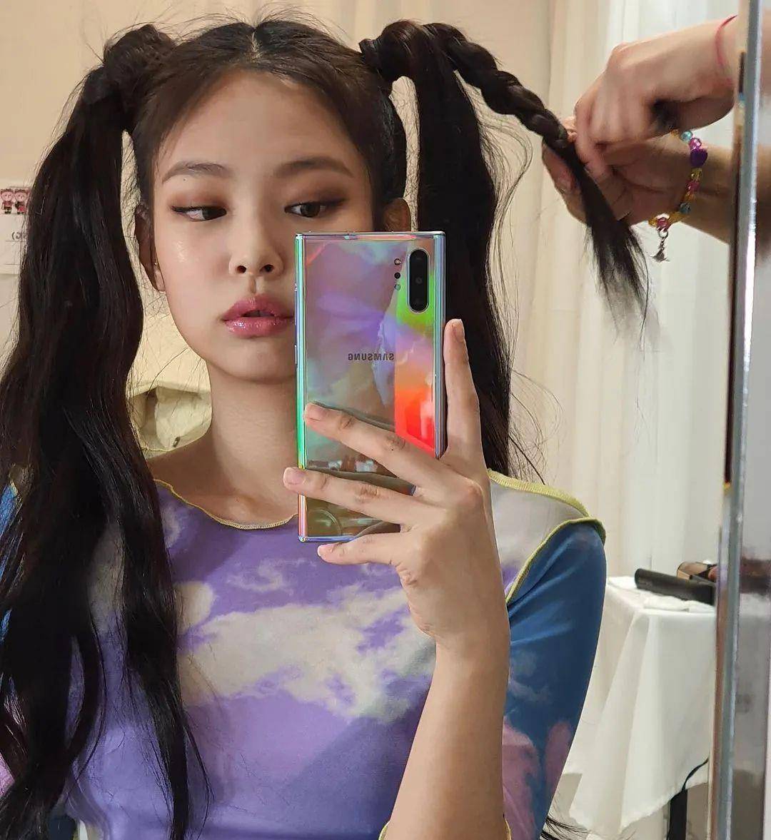 卷发|适合圆脸的4款扎发！减龄又清爽，赶紧学