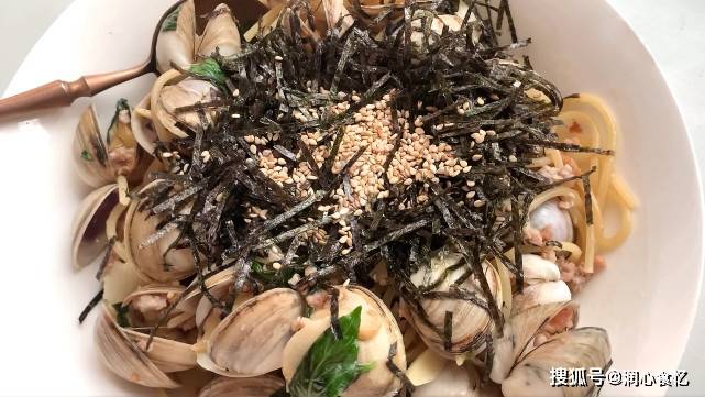 萧潇|42岁萧潇身材似少女，看了她晒的食谱，才知道自律的人多“可怕”