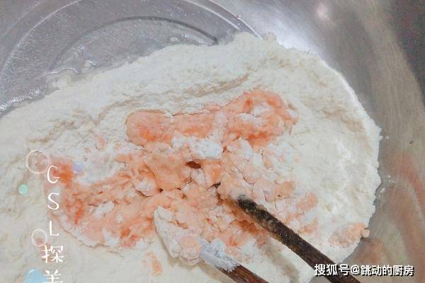 做法|胡萝卜和山药还能这样吃,松软香甜,做成早餐,孩子一次吃三个