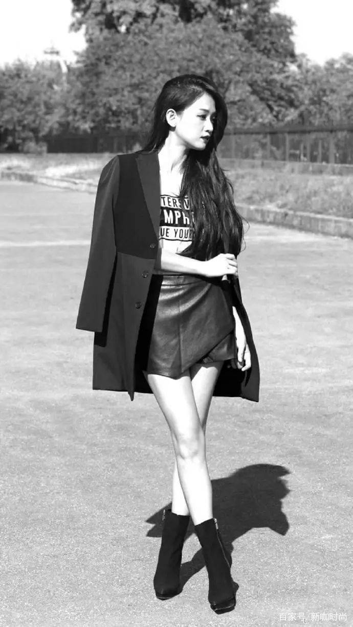 样式|陈乔恩晒度假美照，长裙飘逸身量纤细，恋爱中的女人就是不一样