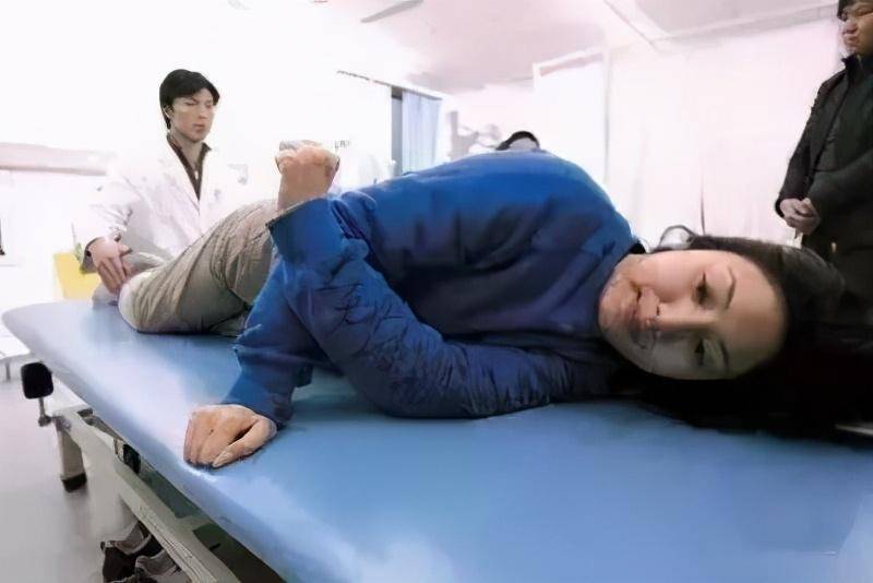 原创她曾是湖南台当红花旦,22岁全身瘫痪,如今41岁却无人娶