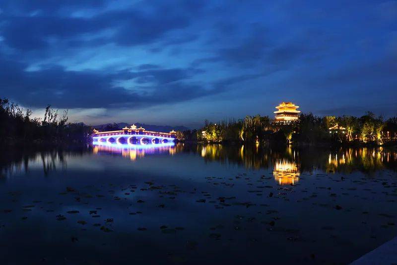 小巷|逛逛逛！四大“夜街”点亮秦皇岛夜生活~