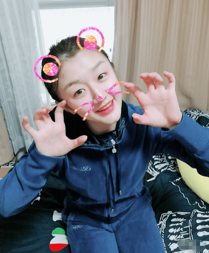 颜色|陈梦翻盘挺进四强，虽然是黄晓明的表妹，但私下看着还是个小女孩