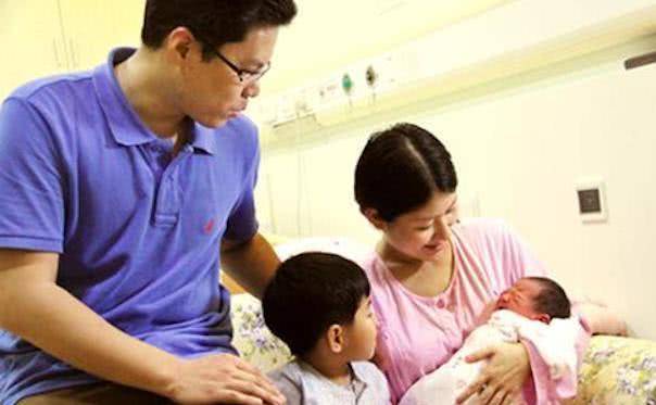 因为|没经历二胎的人真心不懂，求求大家，别再空口白牙就催生孩子了