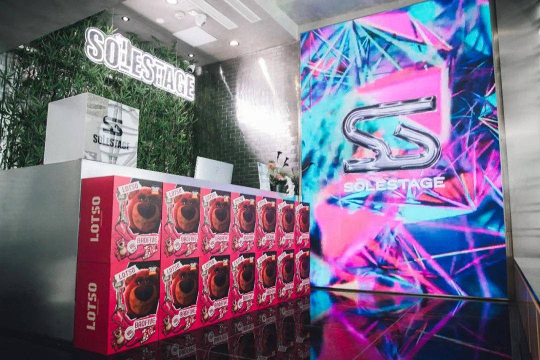 成都|火遍北美！潮人聚集！潮鞋天堂Solestage终于来成都了！