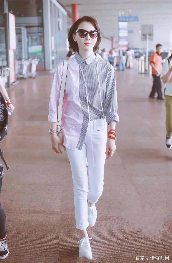 样式|陈数居然也胖了？穿黑色皮裙小肚腩突出，气质大打折扣
