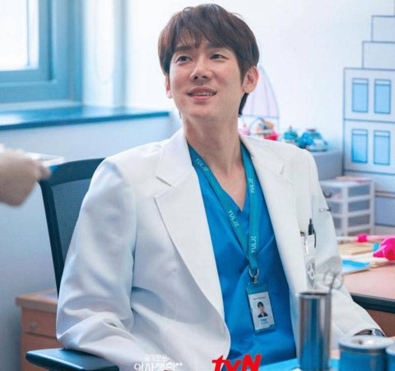 角色|入行多年掏钱买房，柳演锡千万豪宅只差女主人，谁比张冬天幸运？