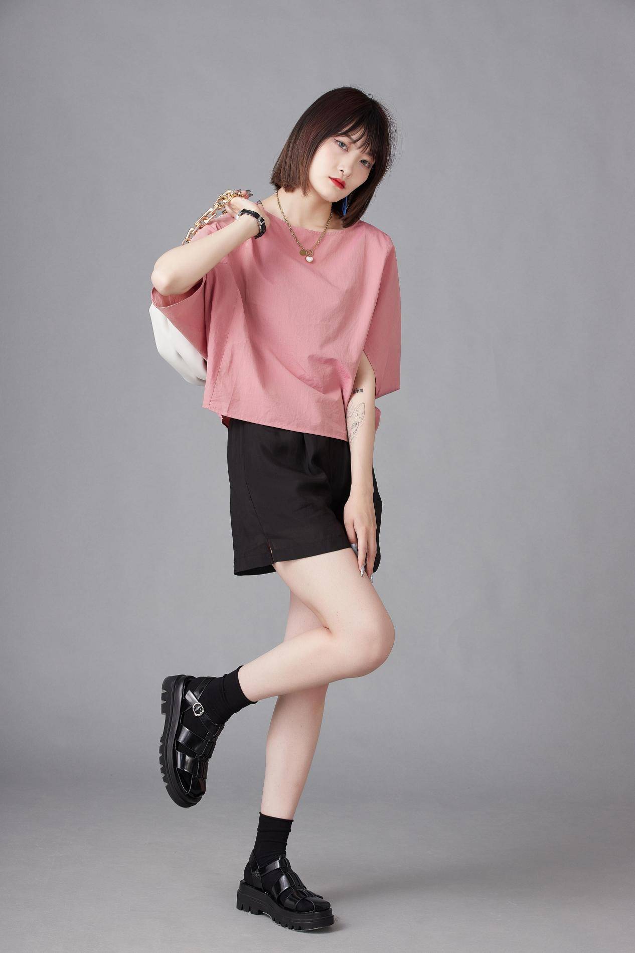 恬逸|简符——夏天穿这种高级色