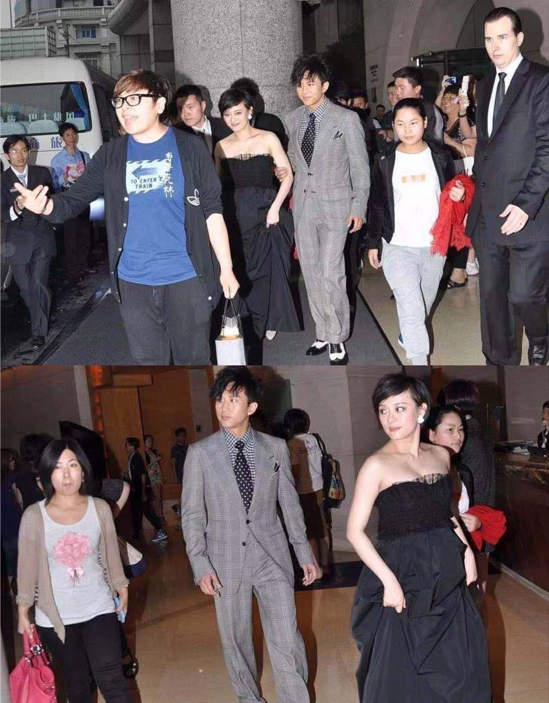 颜色|邓超在老婆孙俪的身边像个大男孩，手挽孙俪，笑的好幸福