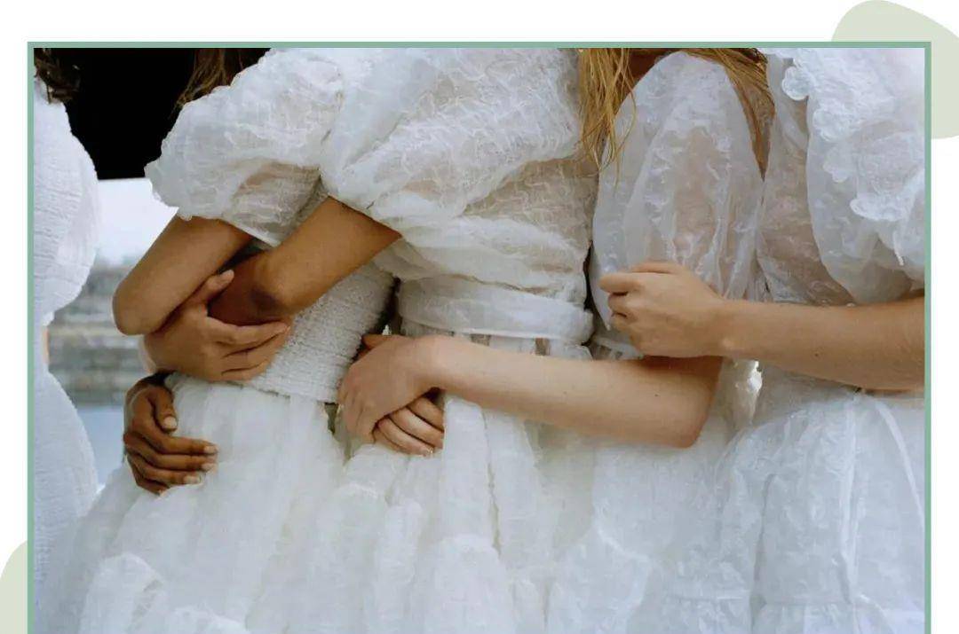 校园|求你别再穿碎花裙了，现在流行“初恋裙”，纯欲风mm必入！