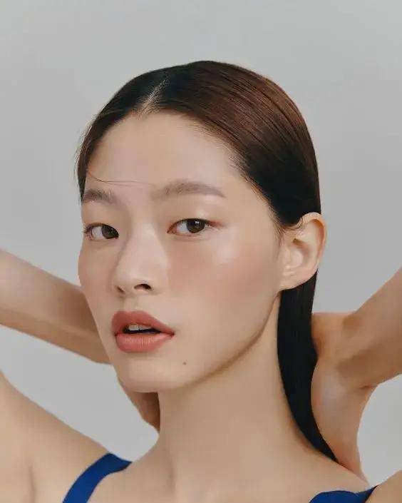 发型|迪丽热巴和杨紫，又来骗你剪短发了