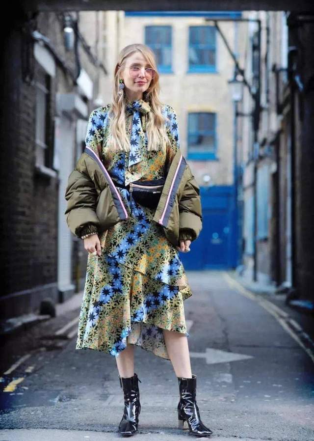 颜色|真正穿衣讲究的女人，都喜欢羽绒服里面搭裙子，时髦有型又不显胖