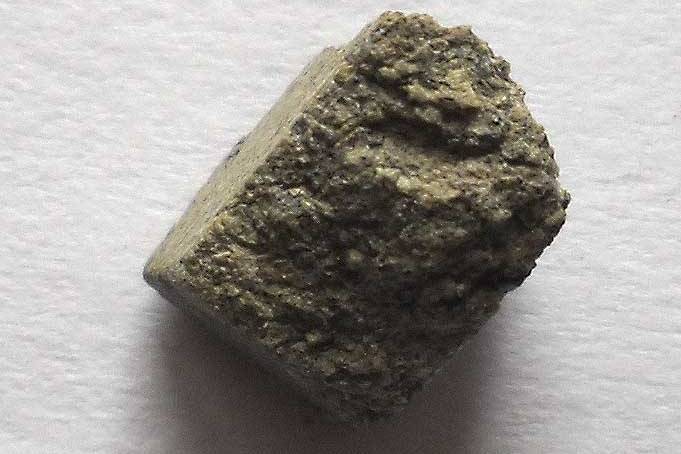 锎在陨石里面存在吗?