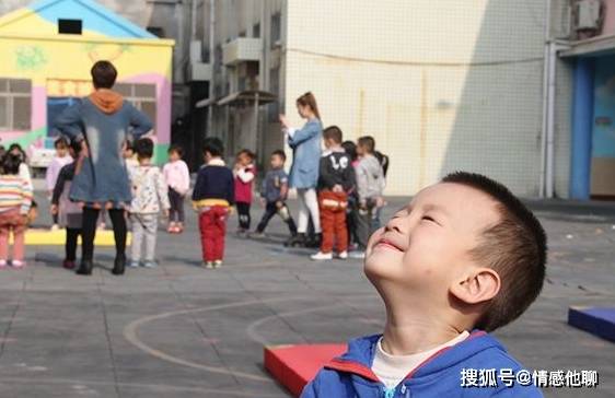 什么|孩子多大上幼儿园比较好？尽量别低于这个年龄，不妨了解
