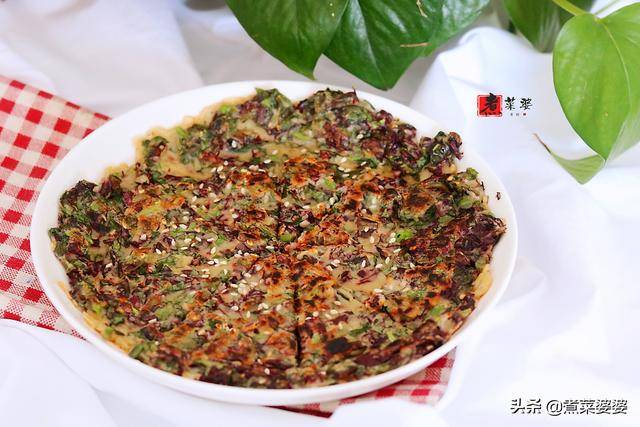 小勺|早餐别再出去买,教你最简单的蔬菜饼做法,手不碰面,5分钟做好