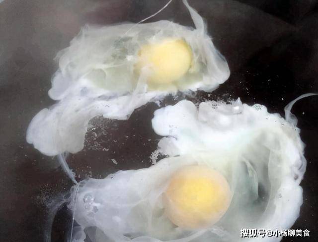 面的|这早餐,只需10分钟就搞定,有菜有汤有蛋,热乎乎特好吃