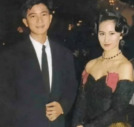 何超琼 陈百强 13ff9e2d0183496dac5a4f381a3ecfcb.png