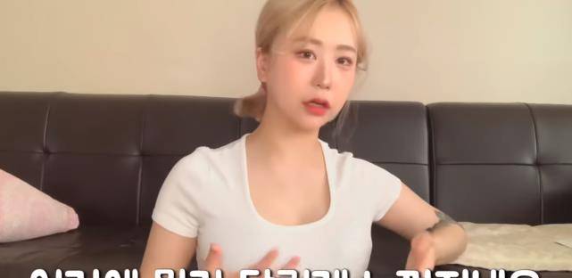 因为|20岁美女网红整容成瘾，隆胸后坦言：放了很多假体，痛到脸都肿了