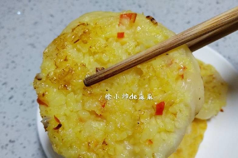 蔬菜|土豆换个新做法，比放在饼里面更好吃，一次要吃10个才过瘾！