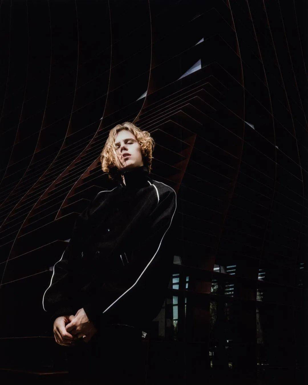 下一个比伯不他是00后潮流偶像thekidlaroi