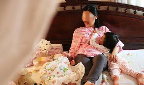 因为|“别学我生二胎”，35岁宝妈深夜发朋友圈，看完忍不住落泪