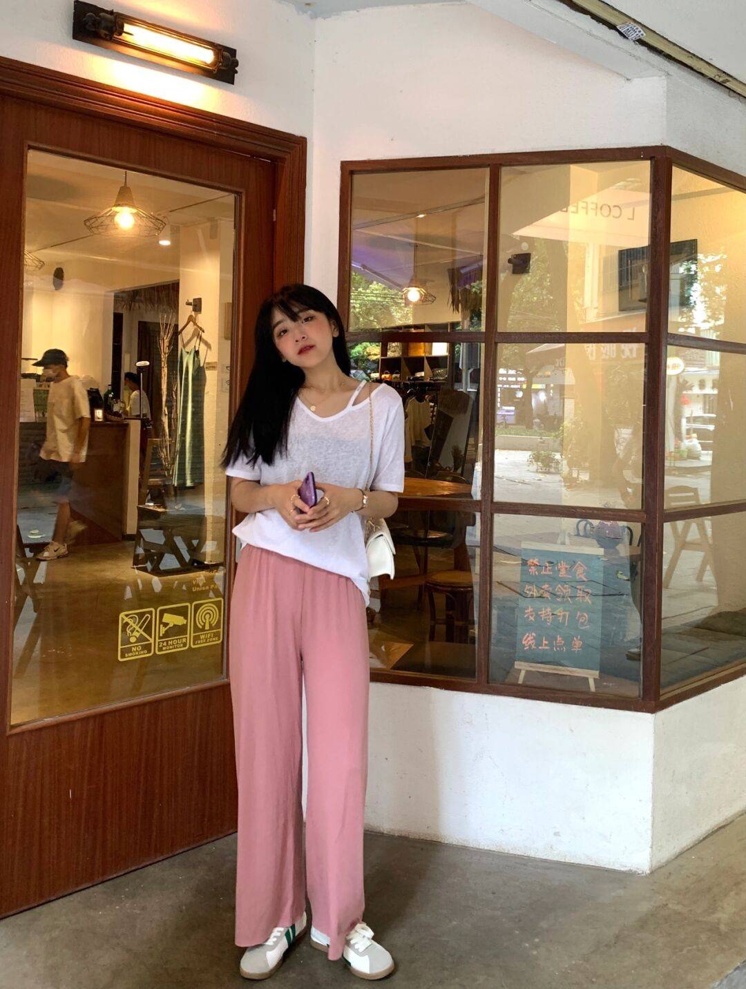 整体|别总穿大妈裤,要宽松选这条“阔腿裤”更实在,不仅显瘦还高级