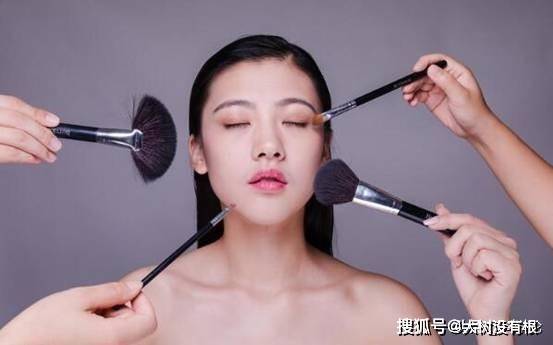 眼睛|4000多年前人类就开始化妆，古埃及人为了美，甚至往脸上抹毒