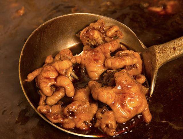 虎皮|建议大家：若工资允许，遇到这5款凤爪买来尝一尝，简直太过瘾了