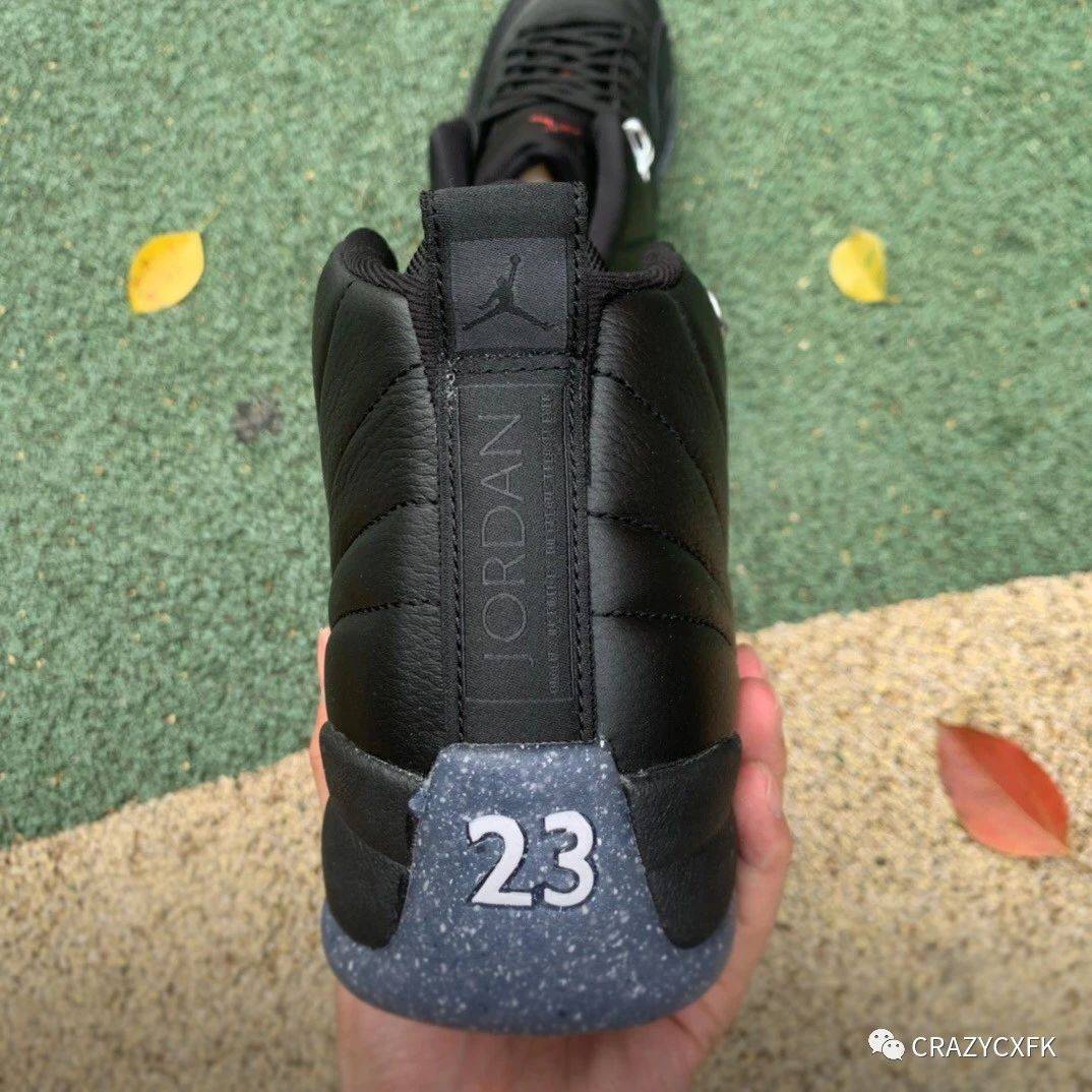 设计|乔丹 Air Jordan 12 Utility 黑水晶底篮球鞋评测