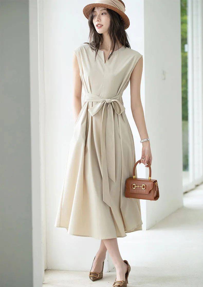 廓形|连衣裙,大一点更时髦!