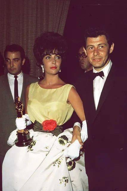 博昂|迪奥搞了个花园，赵丽颖、景甜都在里面当仙女！