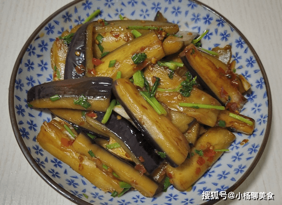 天然 花青素 被找到 每周吃两次 皮肤变白色斑淡 40岁不显老 茄子