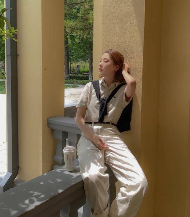 全黑|姚明带女儿逛街,11岁姚沁蕾身高已经一米七,全黑休闲风也养眼