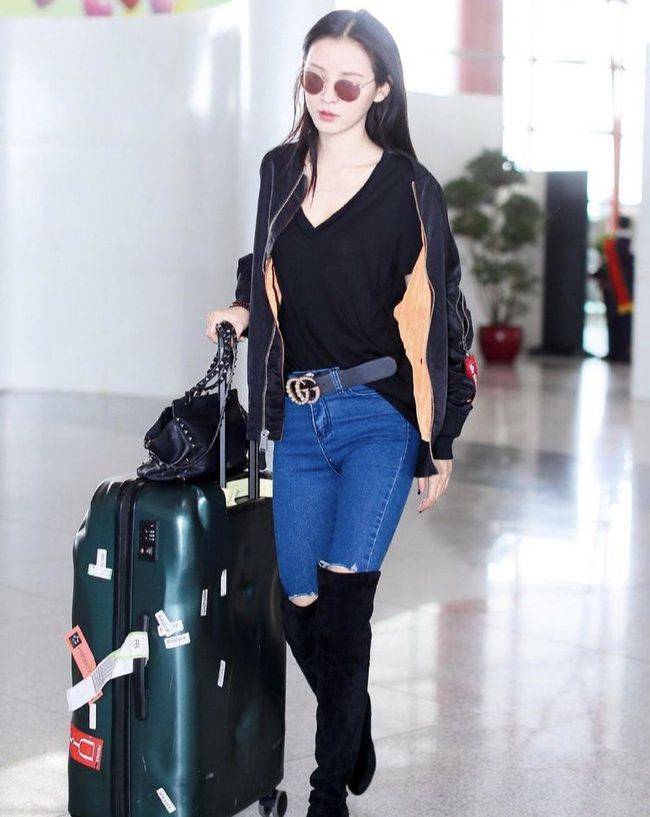 设计|张予曦的风衣穿搭，魅力优雅知性！