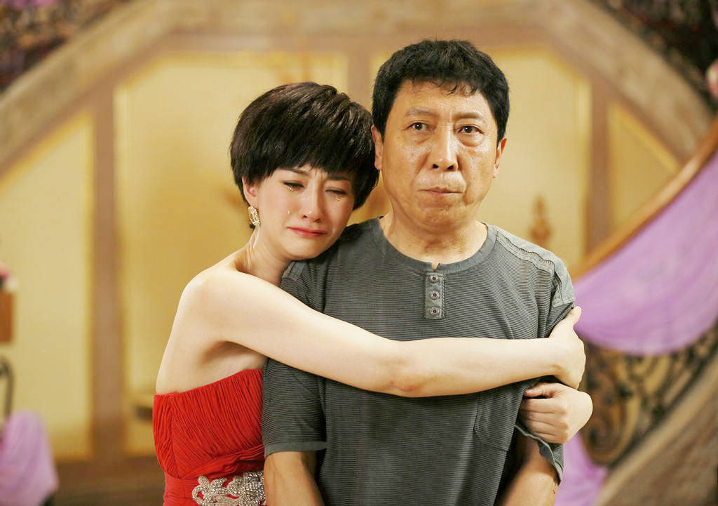 韩童生首次拍电影竟倒欠剧组400元而今为海归女儿的婚事着急