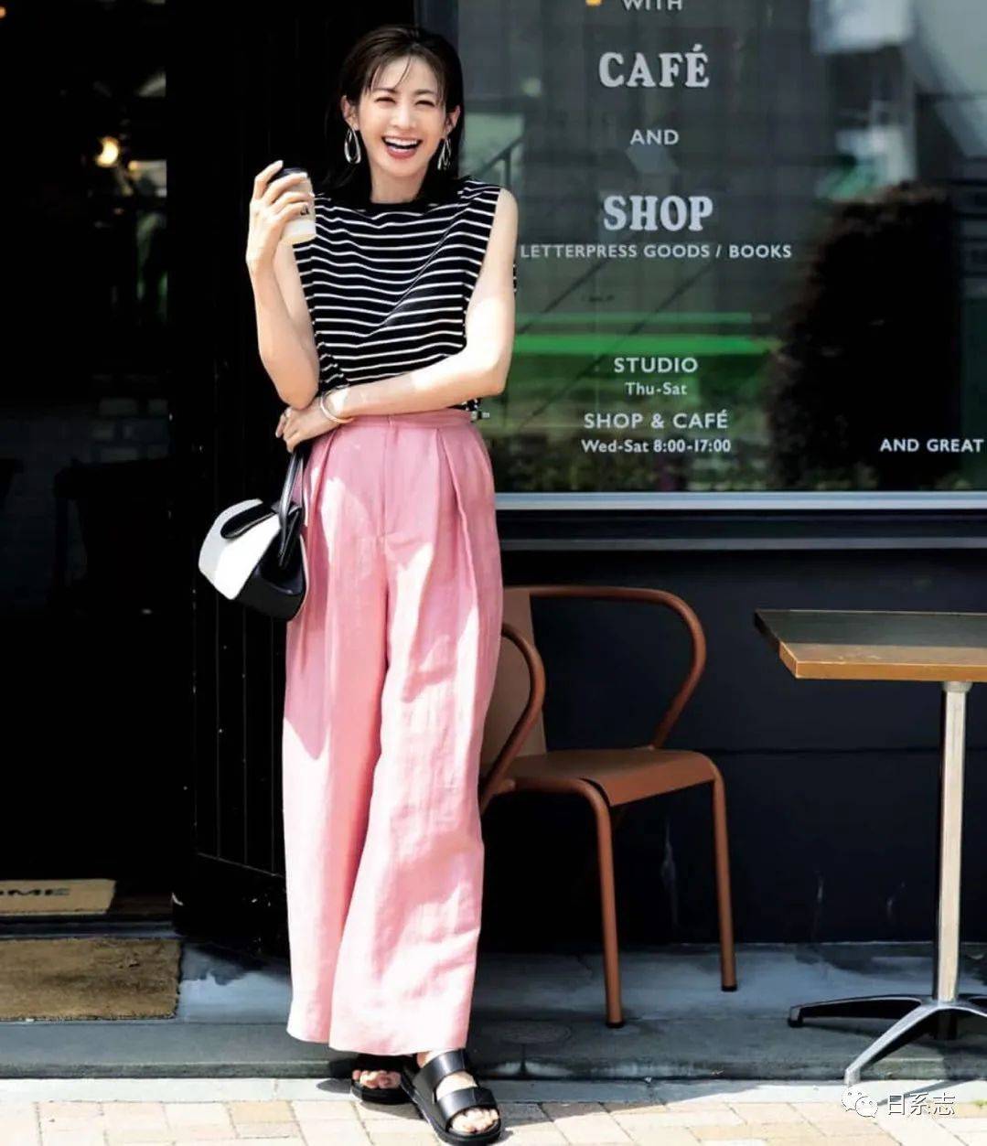 下装|无袖上衣穿出正式感，这里有几个成熟的小建议