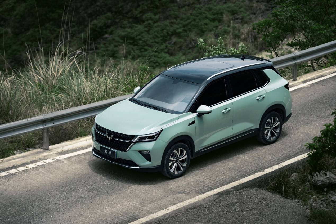 五菱星辰产品力几何 对比本田cr V 颜值和性能或更高 测试