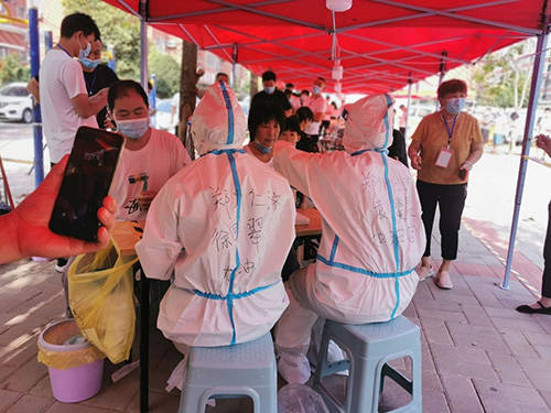 一线|冲锋一线，再战“疫”情，郑州仁济在行动