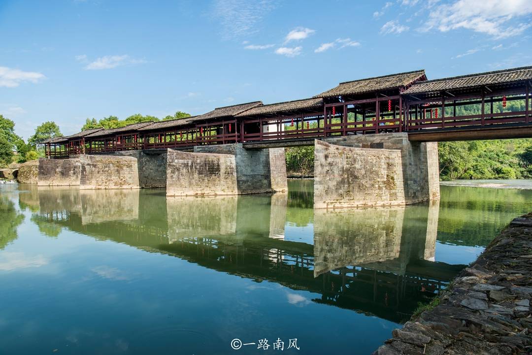 江西有座中国最美的廊桥已经八百多年除了好看还可以避雨