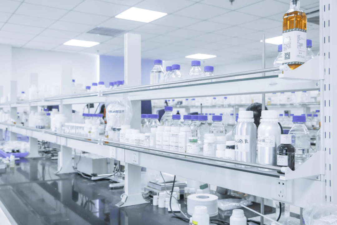 品牌|新锐洞察?|犀望创始人陈嫣:用制药的理念和标准做护肤品